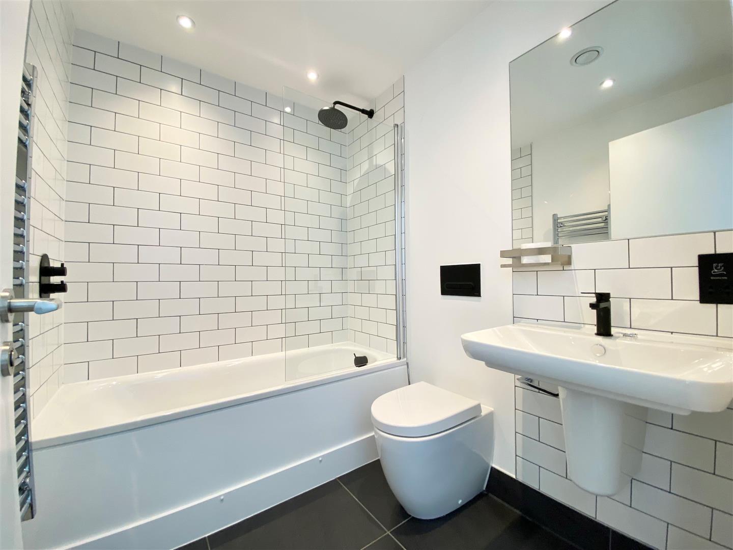 2 Bedroom Apartment To Buy image 6